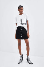 Load image into Gallery viewer, T-SHIRT WITH LACE POCKET