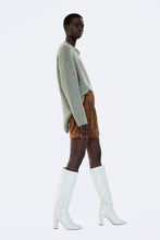 Load image into Gallery viewer, CORDUROY BERMUDA SHORTS WITH BUTTONS