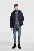 Load image into Gallery viewer, PUFFER JACKET WITH HOOD