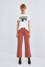 Load image into Gallery viewer, CLUELESS® T-SHIRT