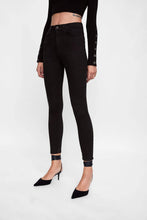 Load image into Gallery viewer, JEANS ZW PREMIUM HIGH WAIST REVOLVE BLACK