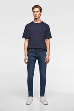 Load image into Gallery viewer, PREMIUM SLIM FIT JEANS