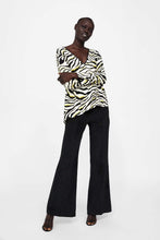 Load image into Gallery viewer, OVERSIZED ZEBRA PRINT BLOUSE