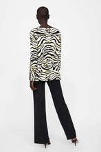 Load image into Gallery viewer, OVERSIZED ZEBRA PRINT BLOUSE